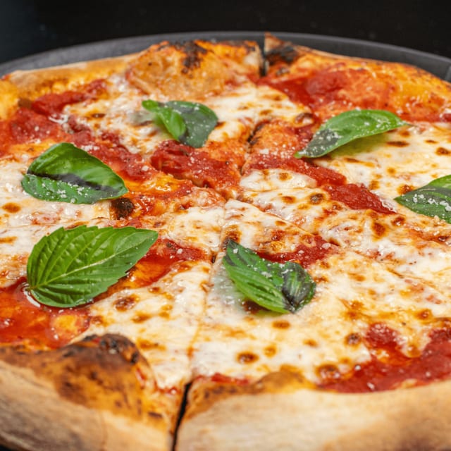 Margherita Pizza.